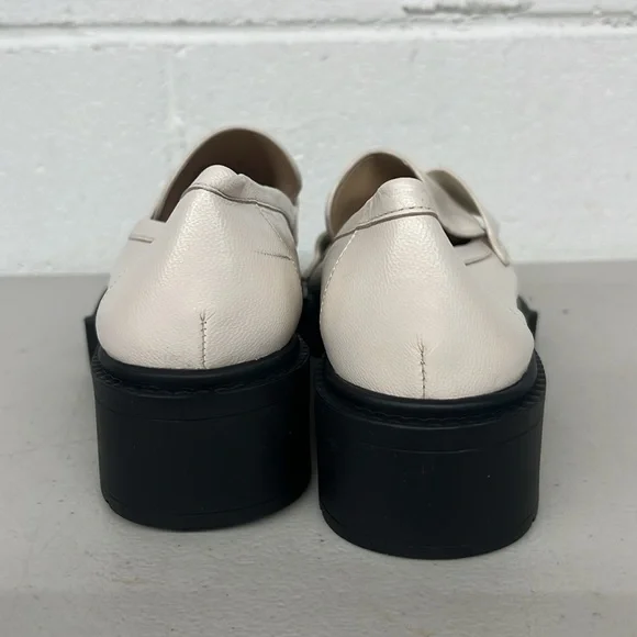 Coach sz7.5 ivory logo C Leah slip on loafer Oxford shoe heeled flat chunky sole